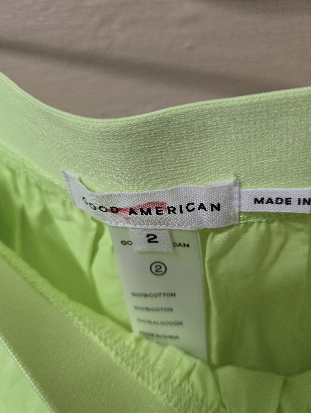 Good American Electric Lime Green Weekend Shorts NWT Size: 2 = Medium - Picture 4 of 5